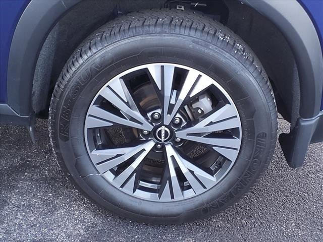 Used 2023 Nissan Rogue SV image 10