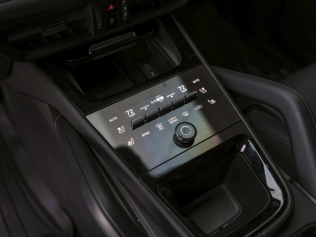 Certified 2026 Porsche Cayenne Turbo GT image 24