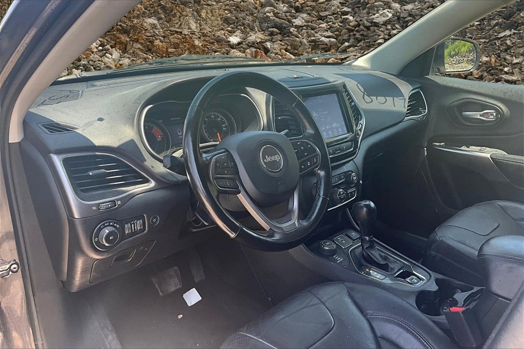 Used 2021 Jeep Cherokee Limited image 10