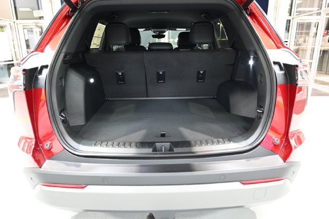 New 2027 Chevrolet Equinox LT w/ Convenience Package II FWD image 29