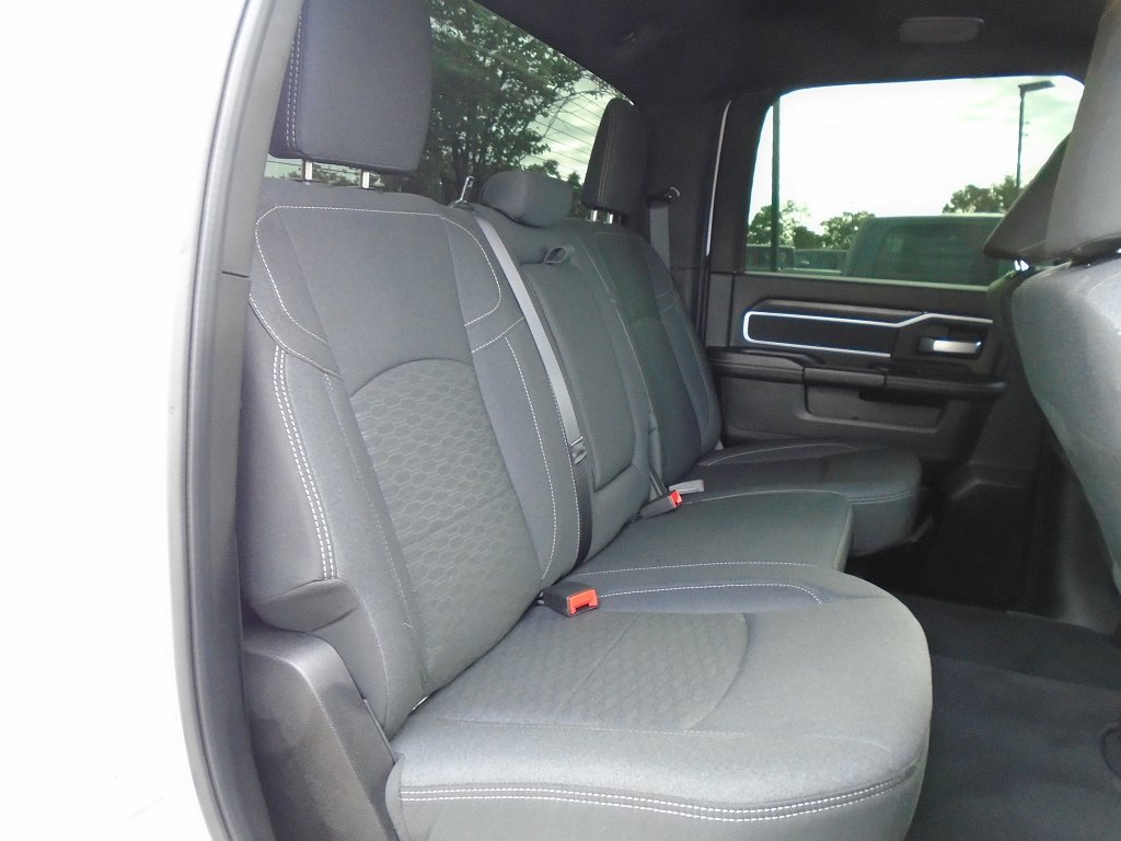 Used 2025 RAM 2500 Big Horn AWD/4WD image 9