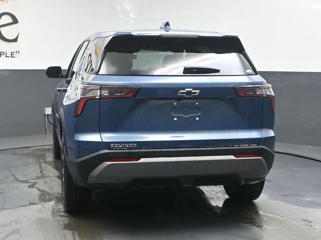 New 2026 Chevrolet Equinox LT w/ Safety and Technology Package FWD image 13