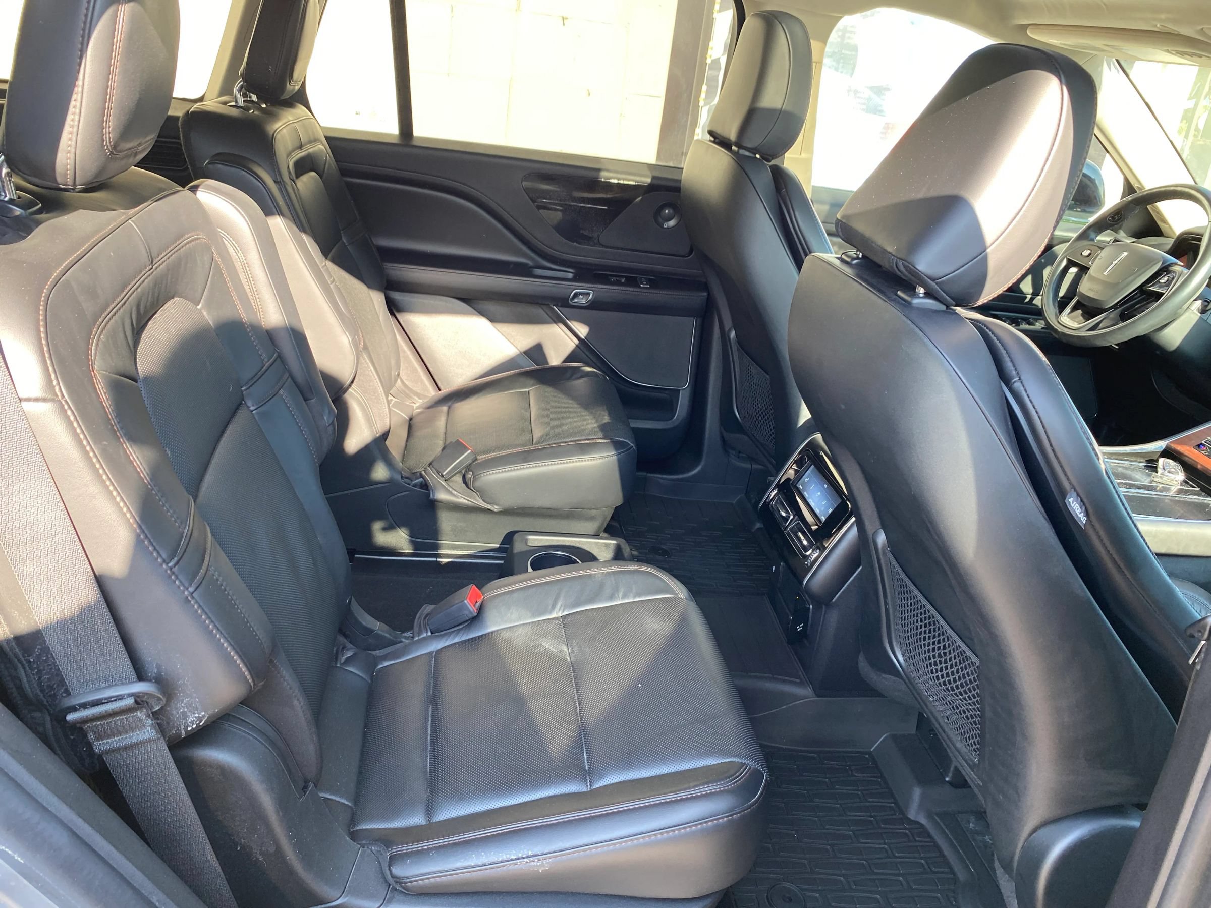 Used 2021 Lincoln Aviator Reserve w/ Elements Package Plus AWD/4WD image 14