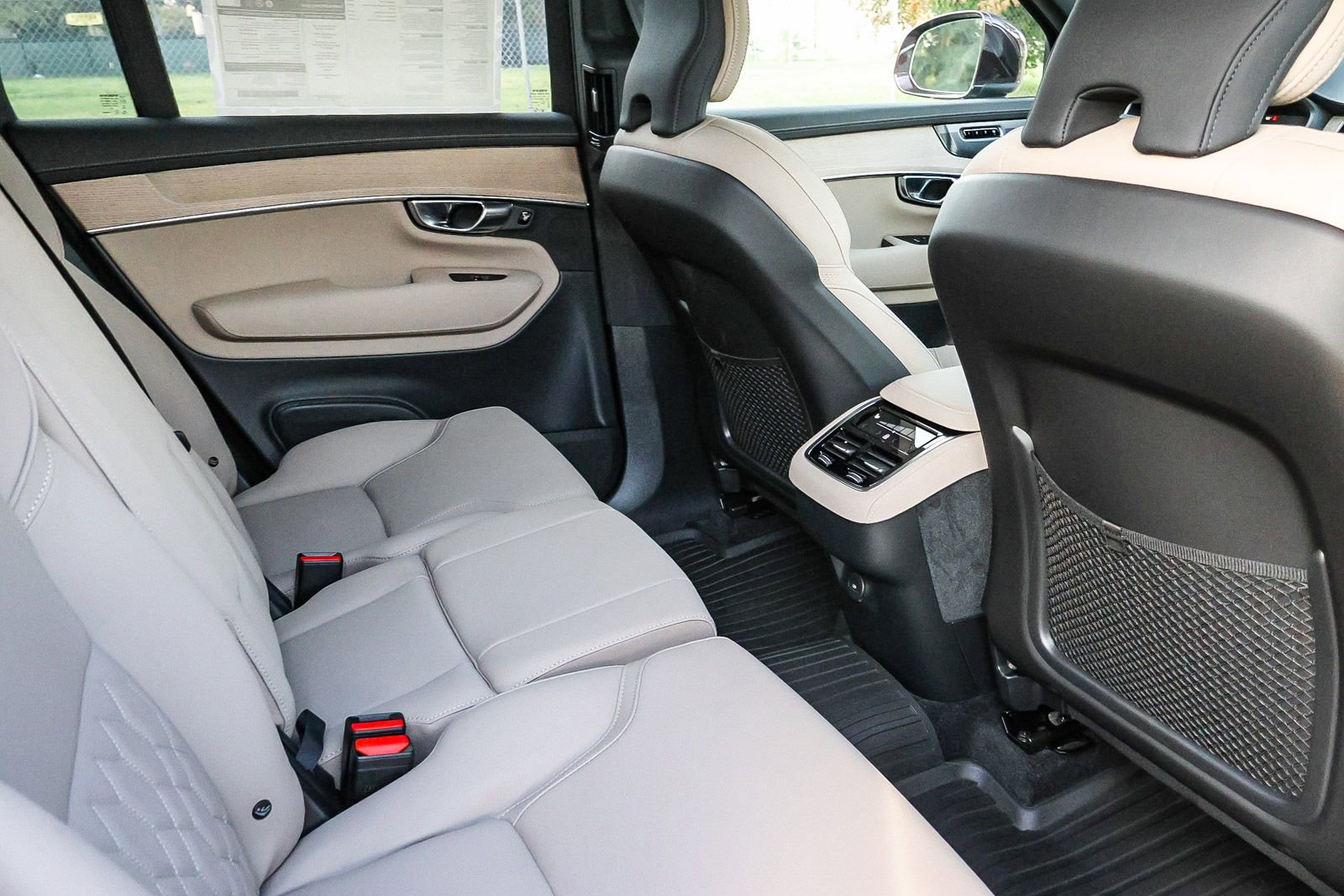 New 2026 Volvo XC90 B5 Plus w/ Protection Package image 19