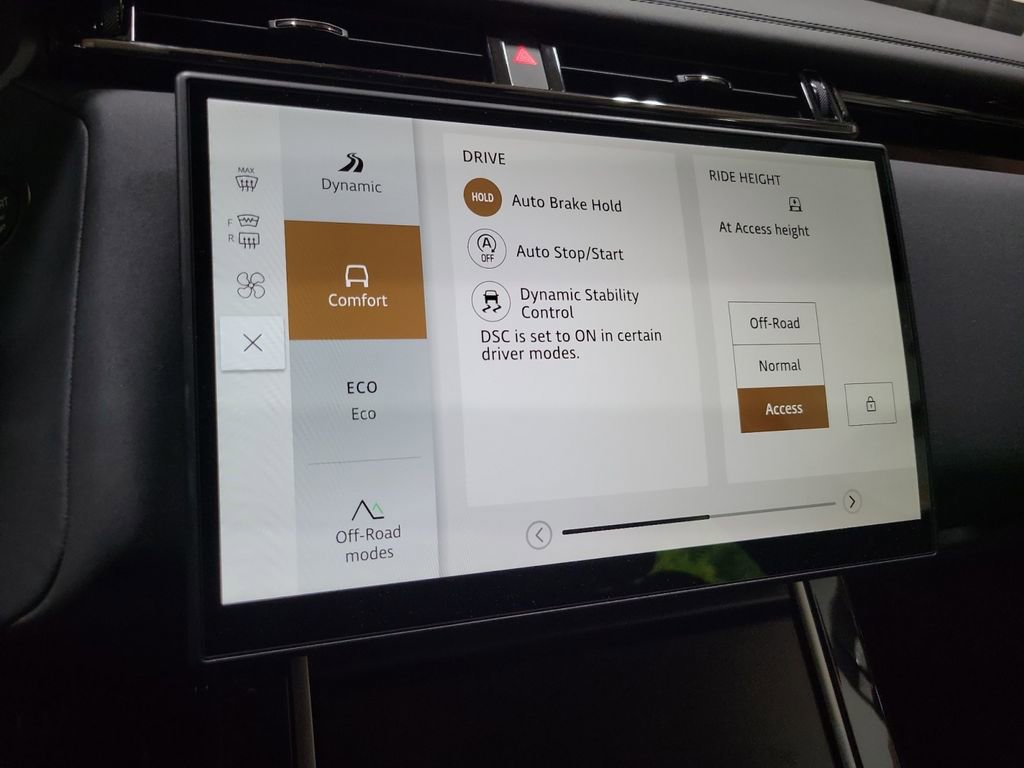 New 2026 Land Rover Range Rover Velar Dynamic SE image 34