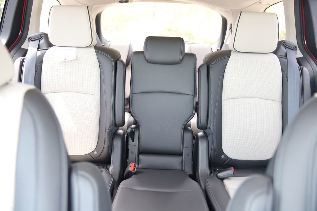 New 2026 Honda Odyssey Elite image 26