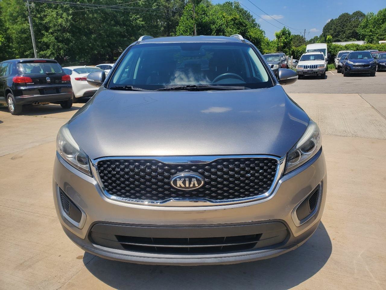 Used 2016 Kia Sorento AWD image 2