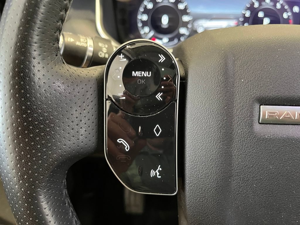 Used 2019 Land Rover Range Rover Sport HSE AWD/4WD image 40