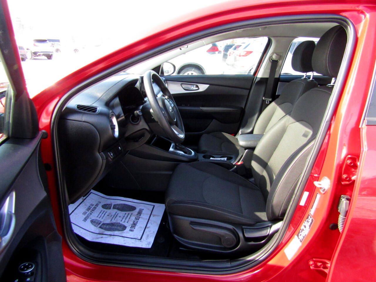 Used 2022 Kia Forte LXS image 16