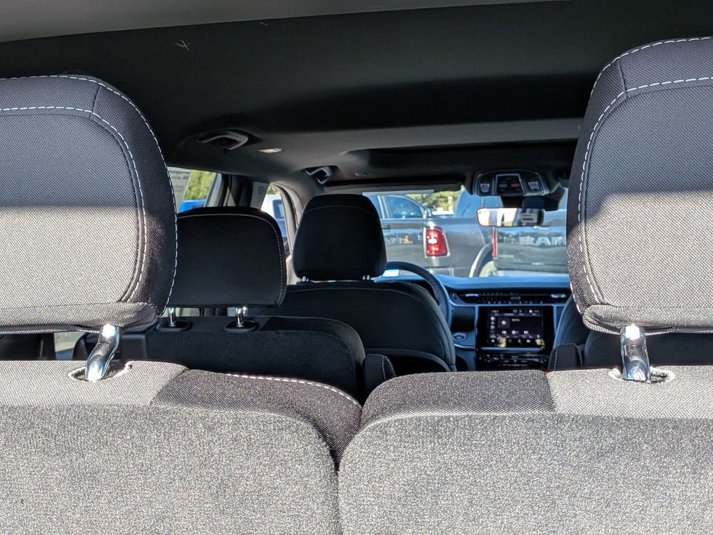 New 2025 Jeep Grand Cherokee L Laredo w/ Luxury Tech Group I image 35