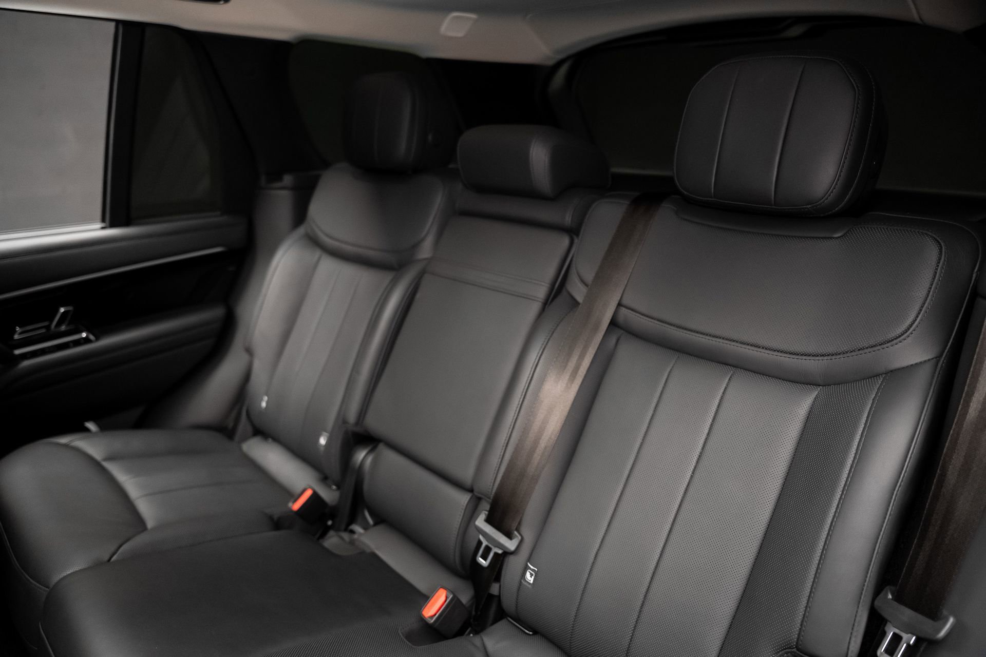 Used 2023 Land Rover Range Rover SE image 64