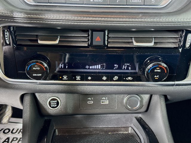 Used 2022 Nissan Rogue SV AWD/4WD image 16