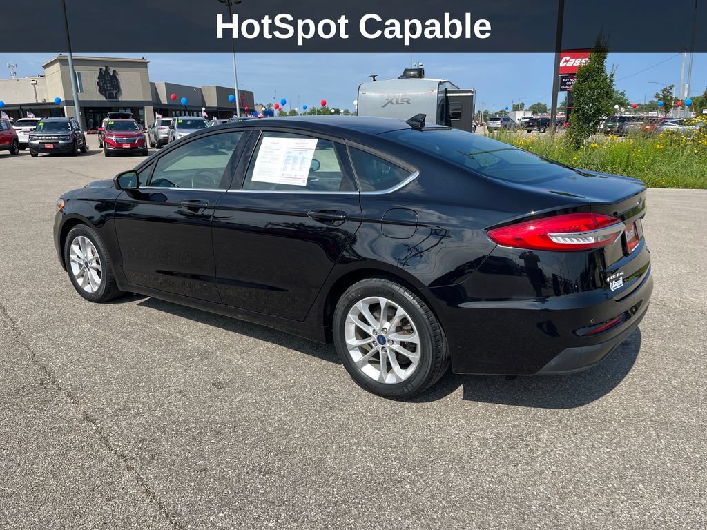 Used 2020 Ford Fusion SE FWD image 3