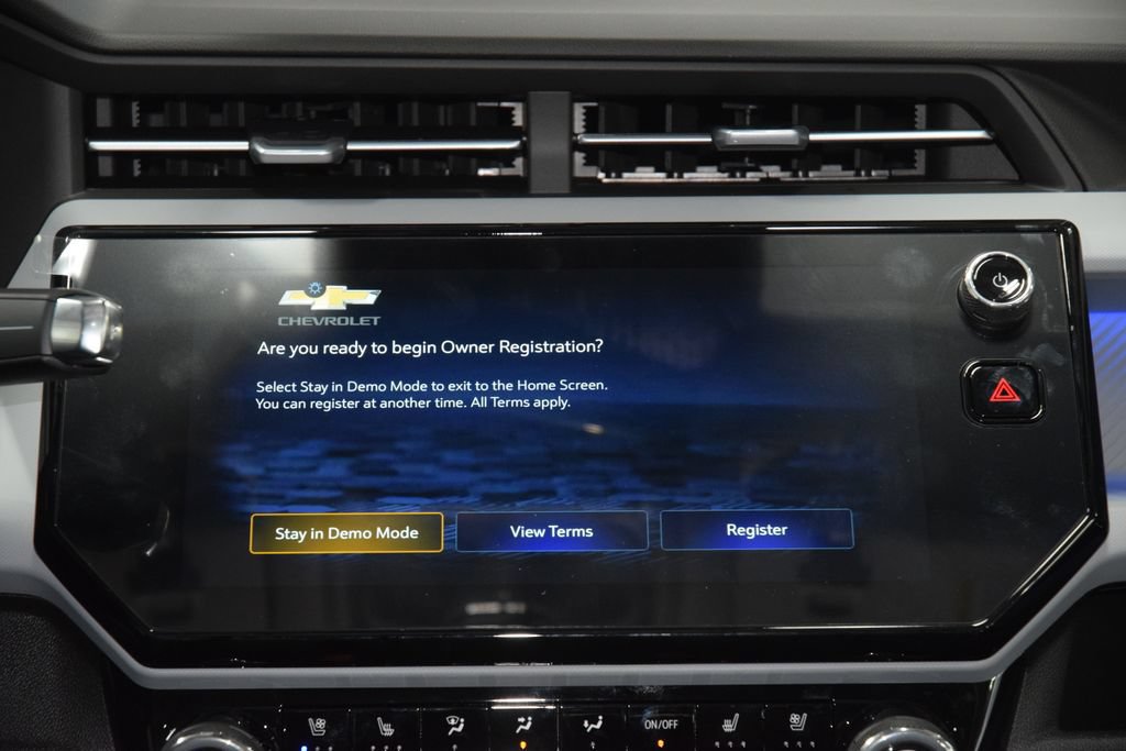 New 2027 Chevrolet Bolt RS w/ Technology Package FWD image 31