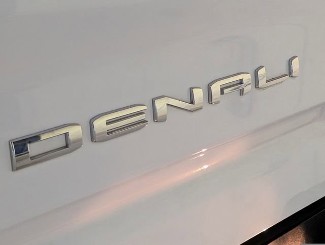 Used 2024 GMC Sierra 3500 Denali Ultimate AWD/4WD image 38