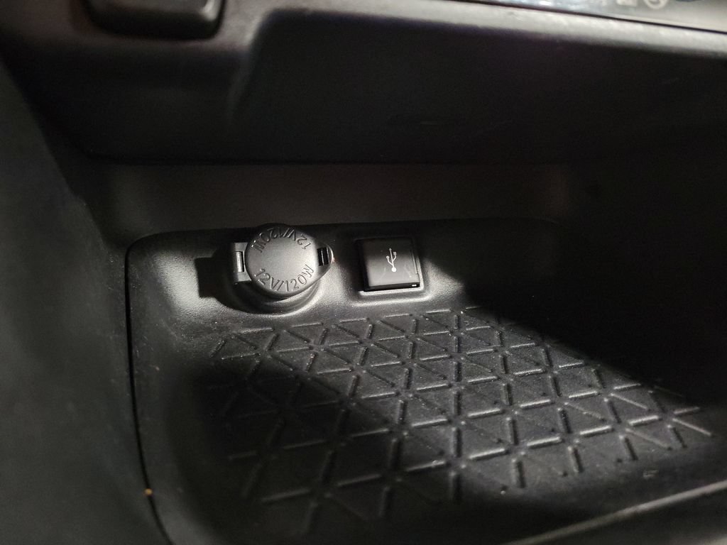 Used 2020 Toyota RAV4 LE w/ All Weather Liner Package FWD image 17