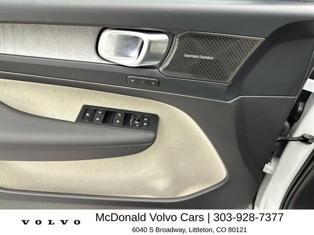 Certified 2023 Volvo XC40 B5 Ultimate w/ Protection Package image 13