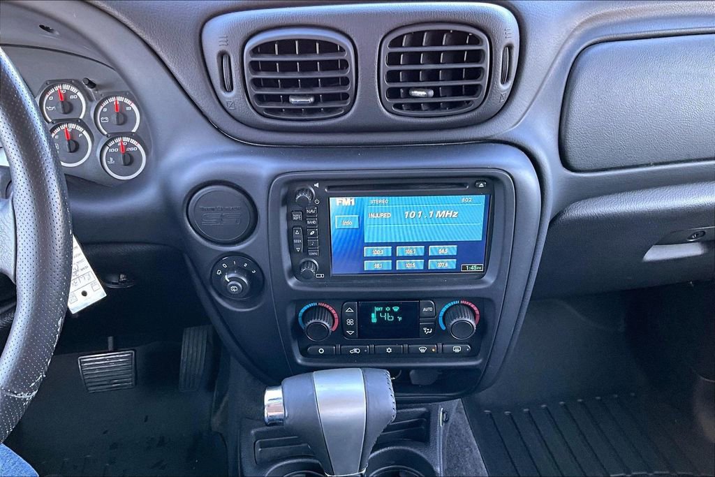 Used 2008 Chevrolet TrailBlazer SS w/ Sun And 6-Disc Cd Package image 30