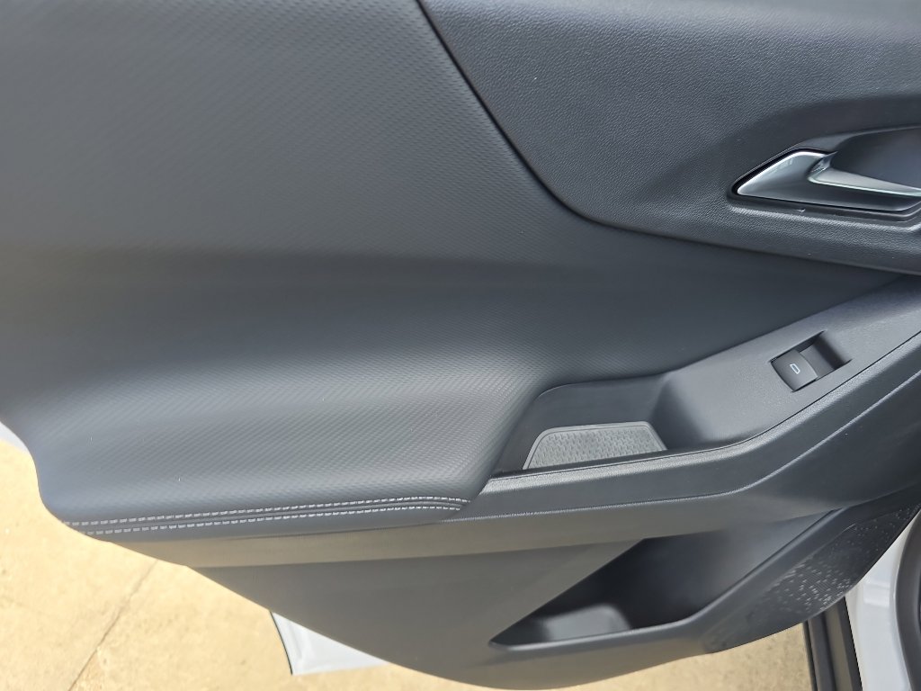 New 2026 Chevrolet Equinox LT FWD image 22