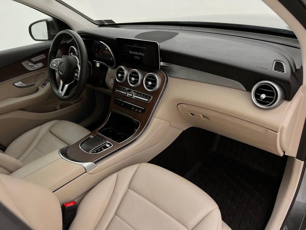 Used 2021 Mercedes-Benz GLC 300 4MATIC image 13