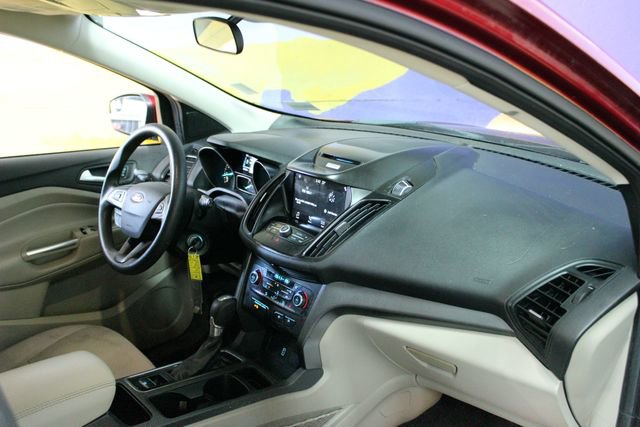Used 2017 Ford Escape SE w/ Equipment Group 201A image 12
