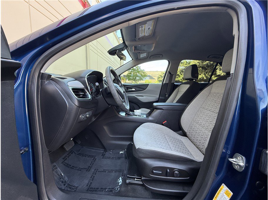 Used 2023 Chevrolet Equinox LS w/ LS Convenience Package FWD image 7