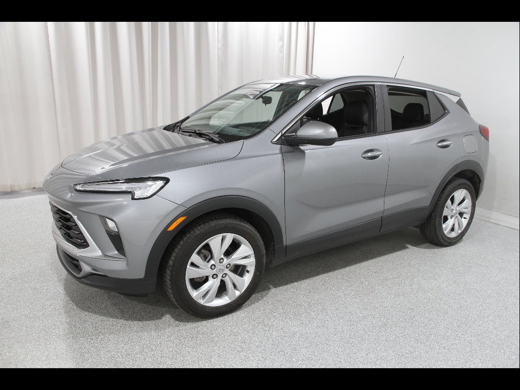 Used 2024 Buick Encore GX Preferred FWD image 3