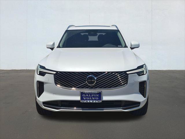 New 2026 Volvo XC90 B5 Core AWD/4WD image 4