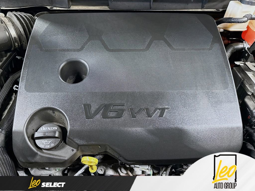 Used 2023 Chevrolet Traverse LT w/ LPO, Floor Liner Package image 31