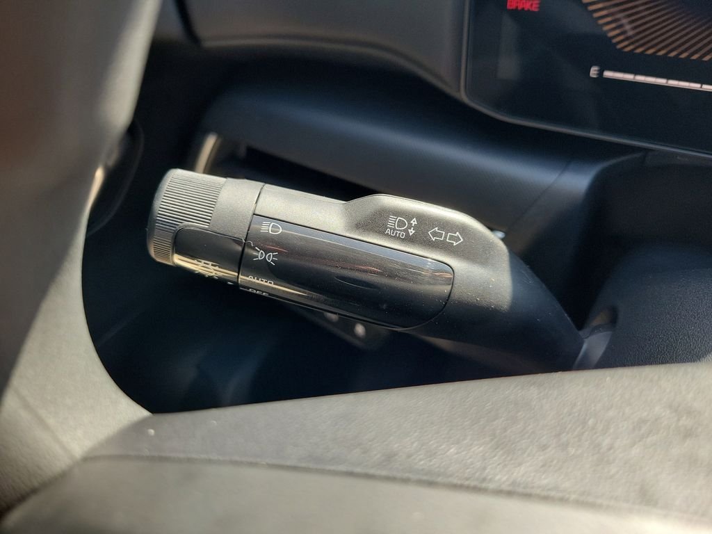 New 2026 Kia K4 FWD image 27
