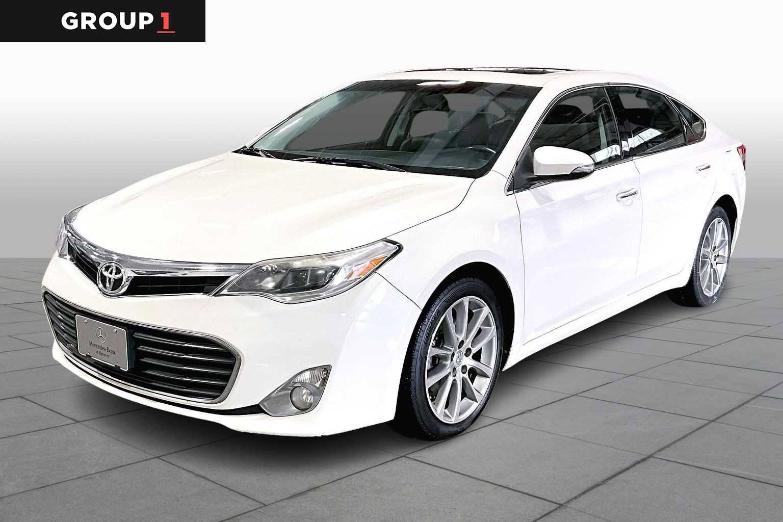 Used 2014 Toyota Avalon XLE Touring image 1