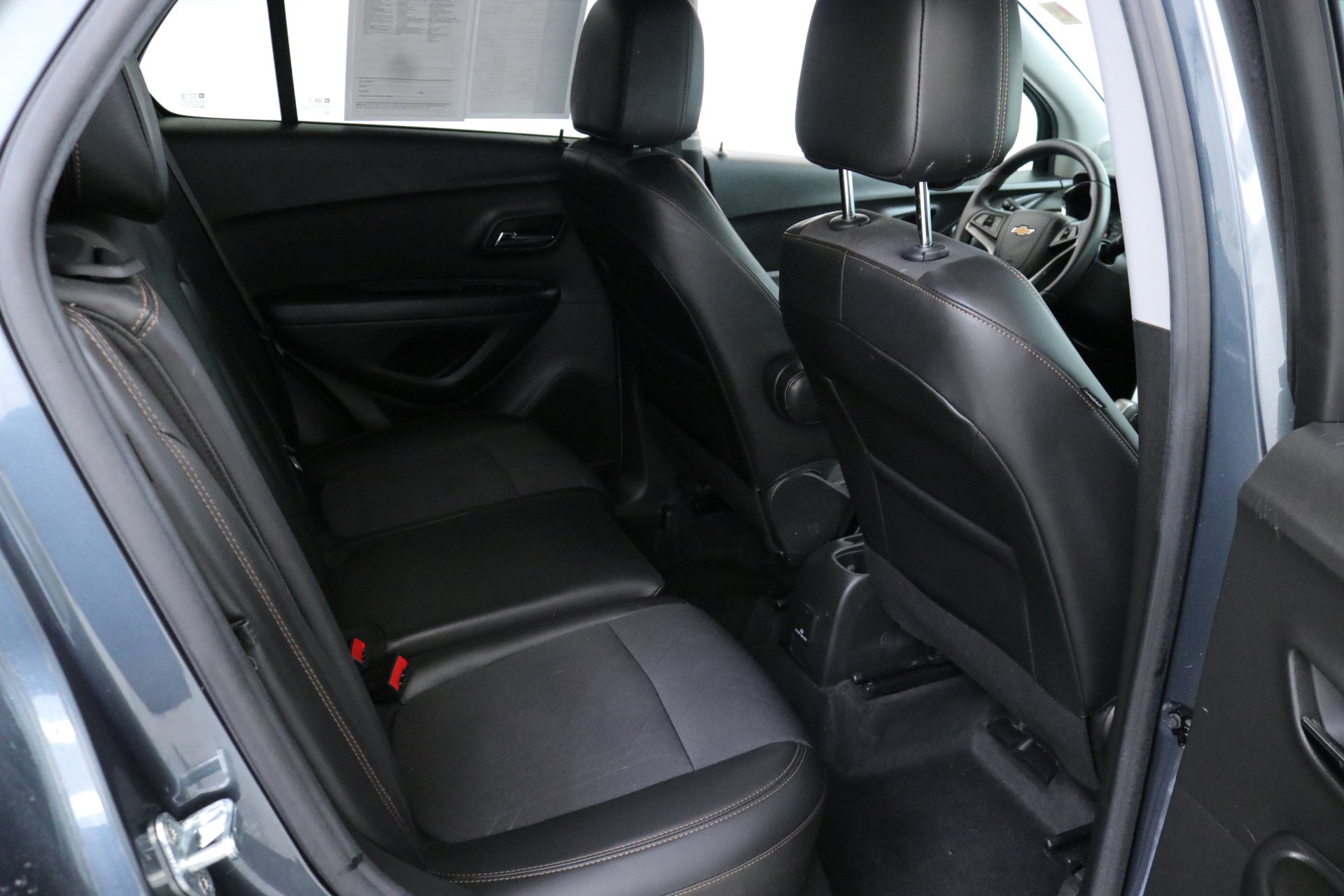 Certified 2022 Chevrolet Trax LT w/ LT Convenience Package image 30