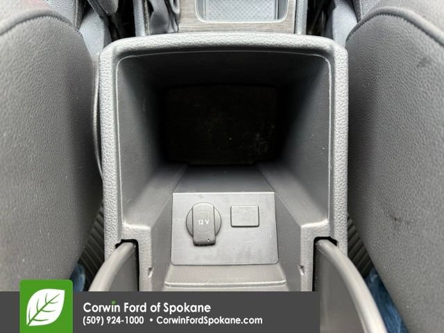 Used 2017 Volkswagen Passat 1.8T SE FWD image 32