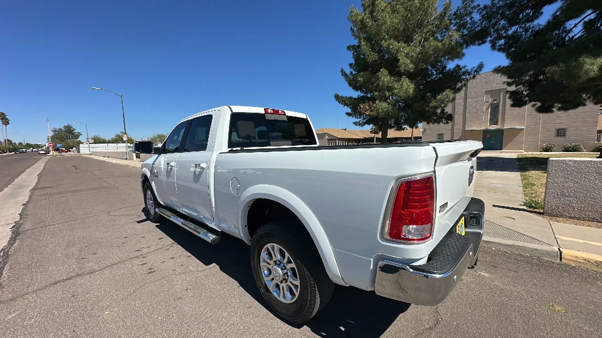 Used 2018 RAM 2500 Laramie image 2