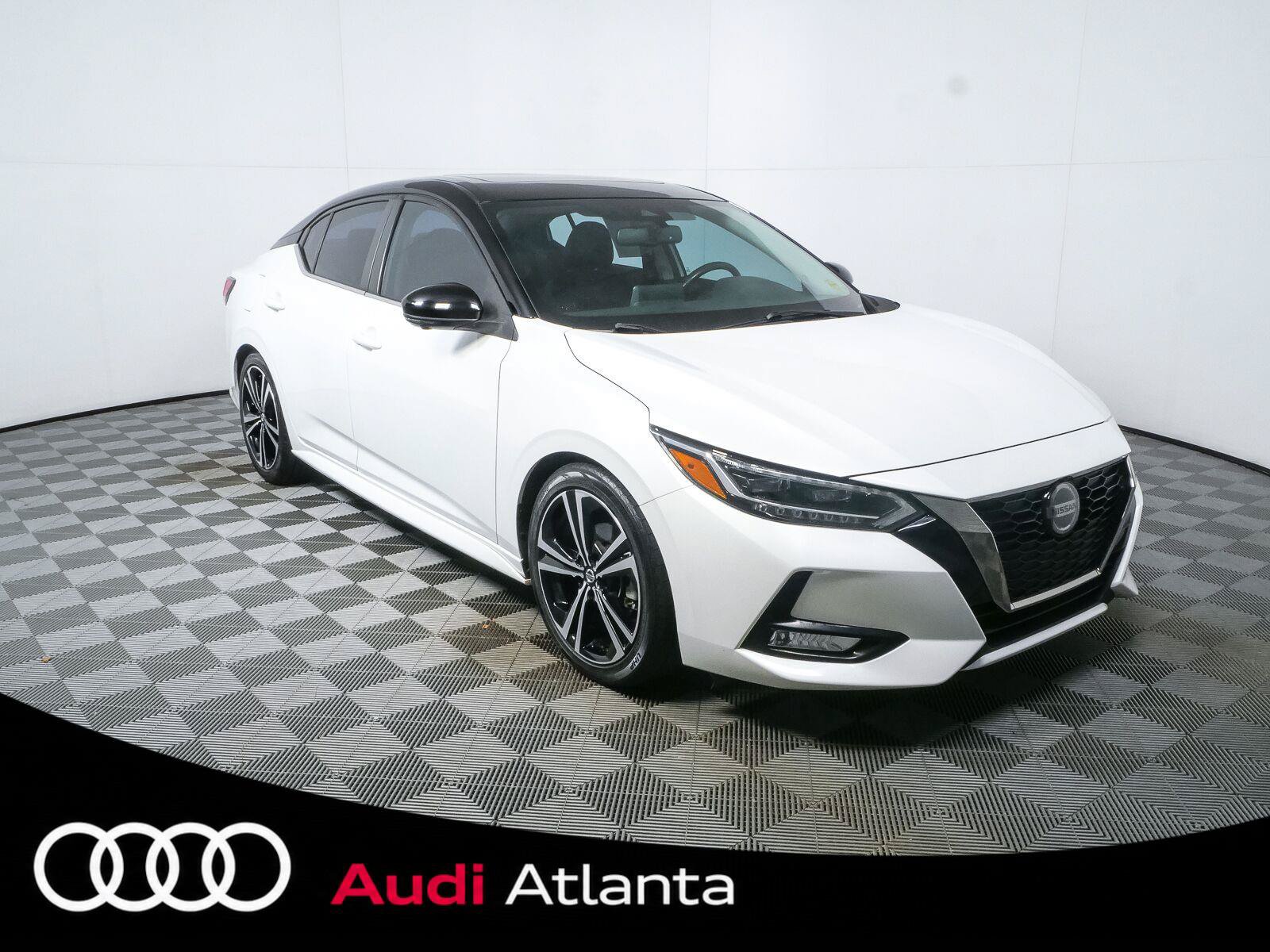 Used 2021 Nissan Sentra SR w/ SR Premium Package FWD image 1