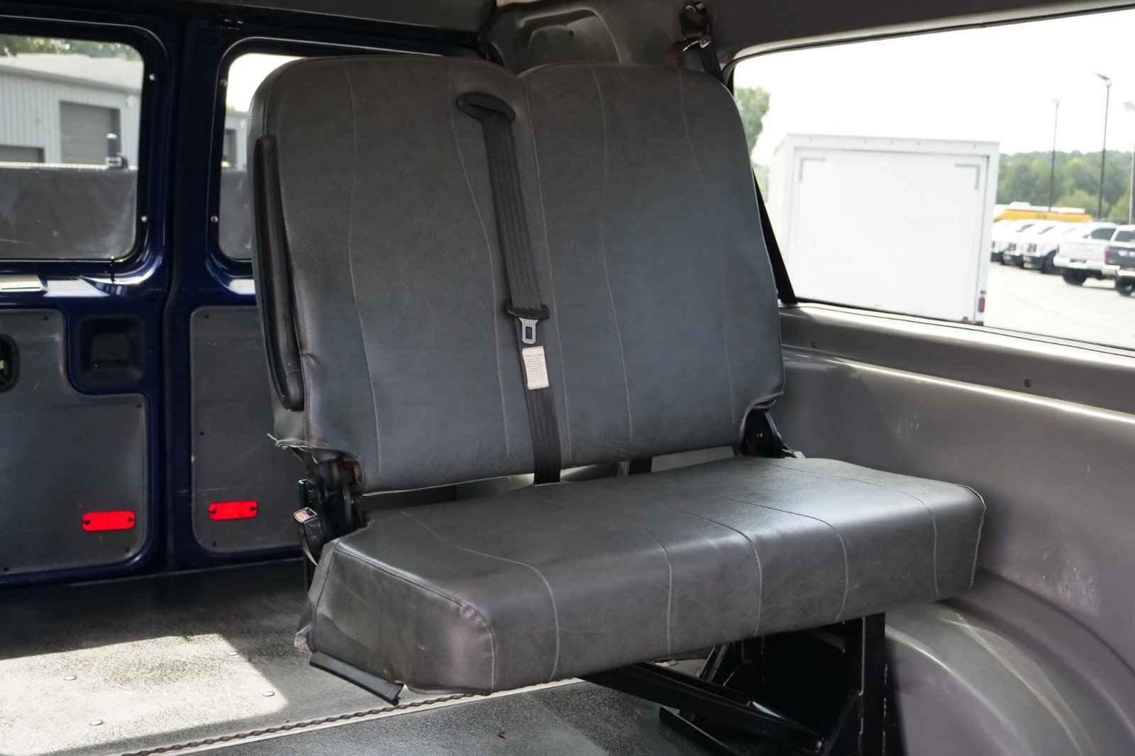 Used 2010 Ford E-250 and Econoline 250 Extended RWD image 28