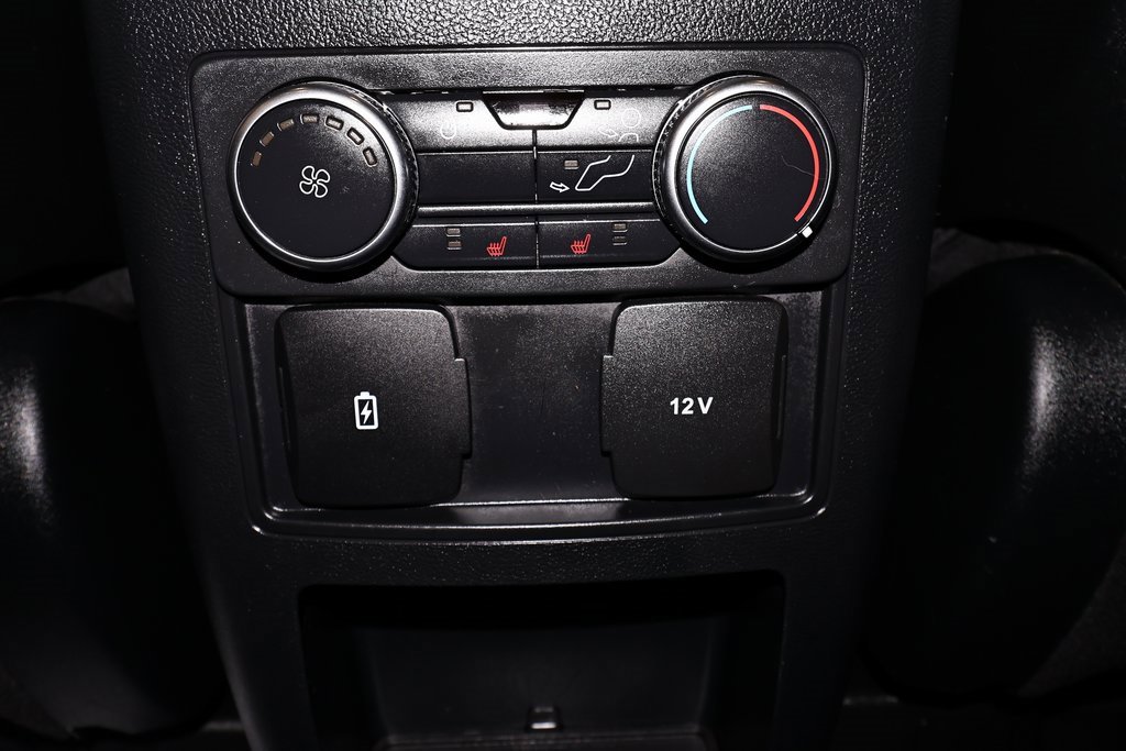 Certified 2020 Ford Explorer XLT w/ Equipment Group 202A image 17