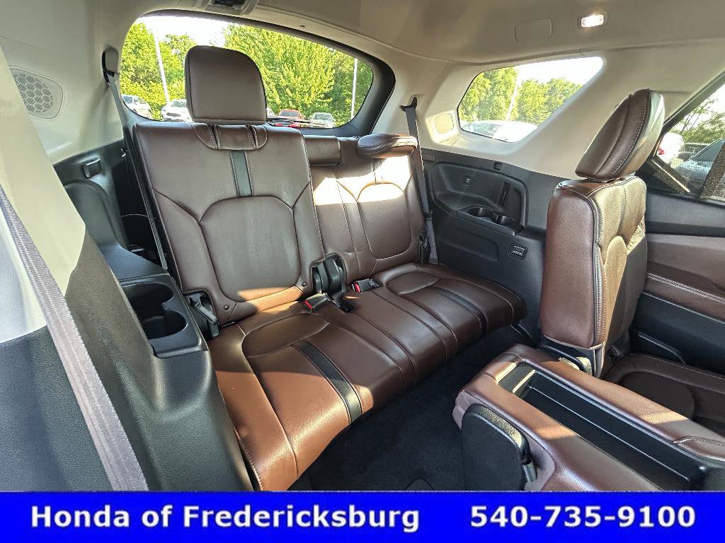 Certified 2025 Honda Pilot Elite image 30