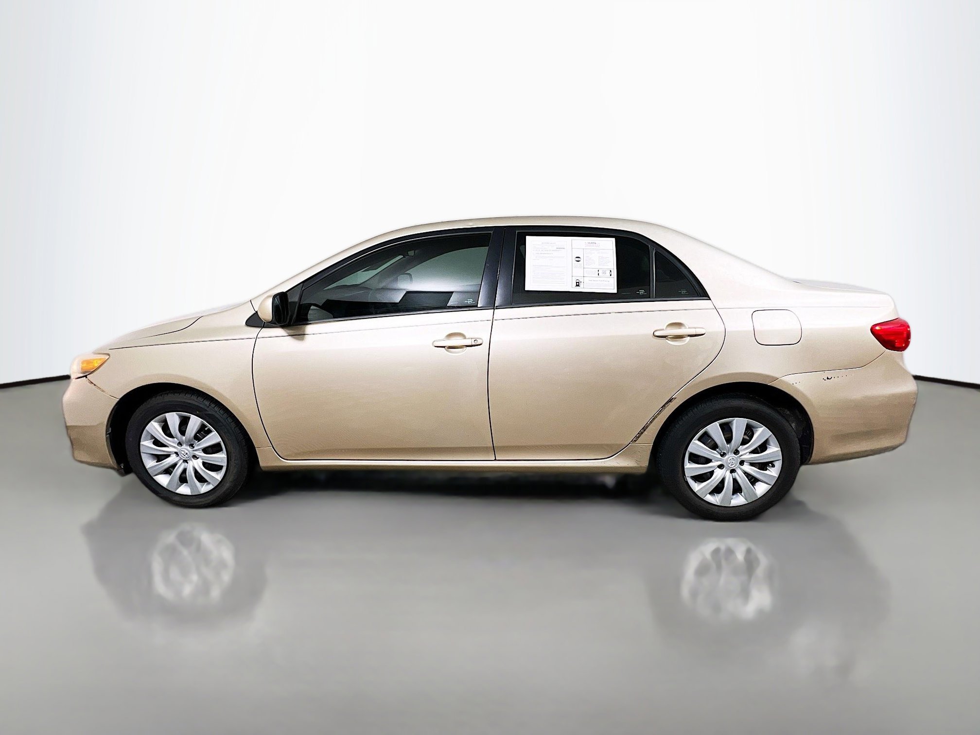 Used 2012 Toyota Corolla LE image 9