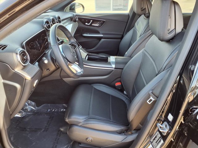 Used 2025 Mercedes-Benz GLC 300 image 14