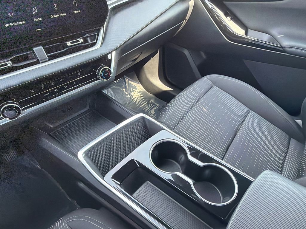 Used 2025 Chevrolet Equinox LT image 33