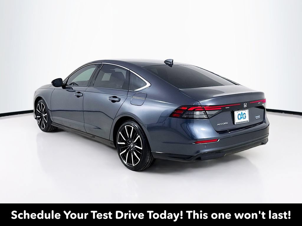 Used 2025 Honda Accord Touring image 6