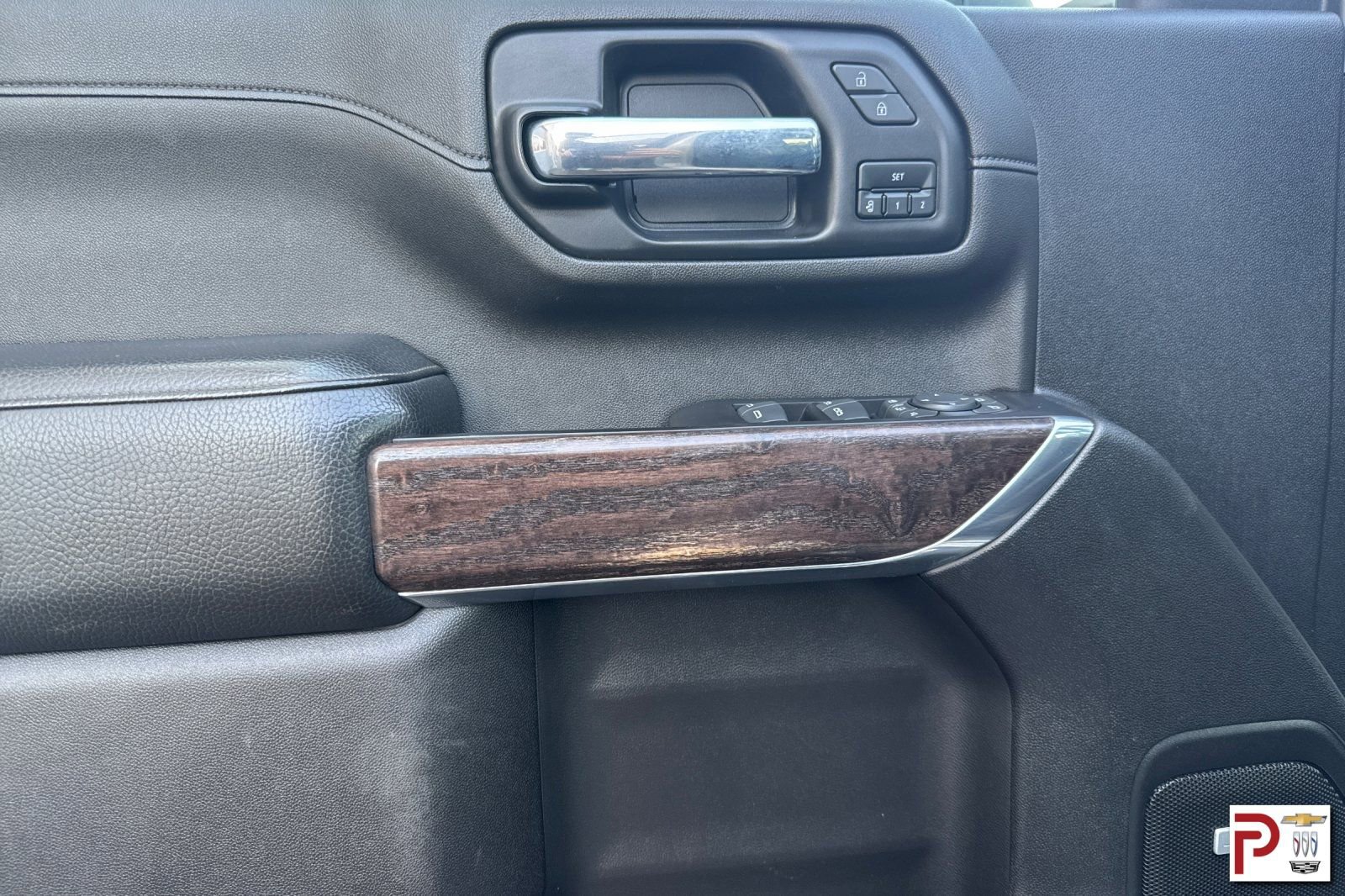 Used 2022 GMC Sierra 2500 Denali image 11