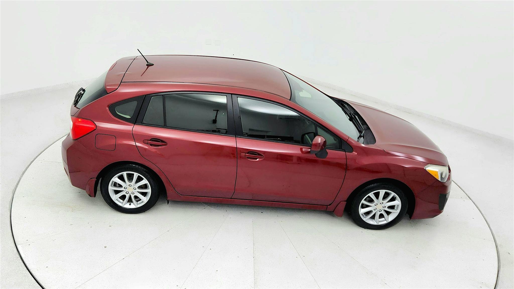 Used 2014 Subaru Impreza 2.0i Premium w/ All-Weather Package w/CVT AWD/4WD image 18