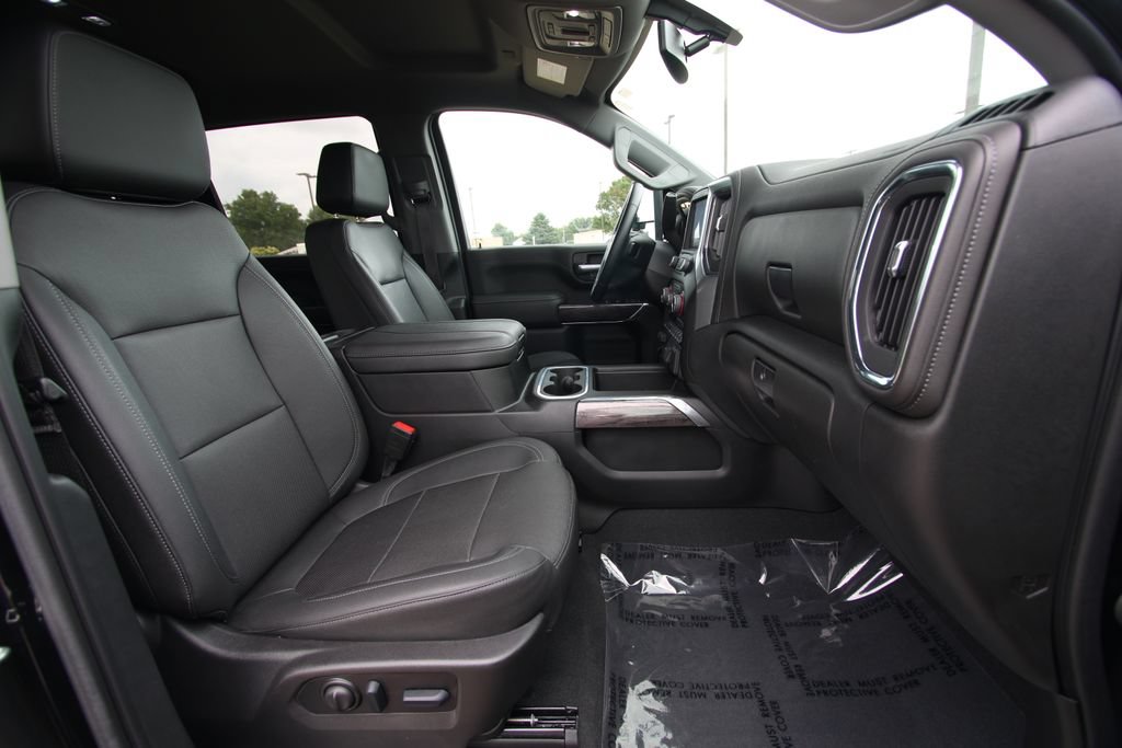 Used 2023 Chevrolet Silverado 2500 LTZ w/ LTZ Plus Package AWD/4WD image 9