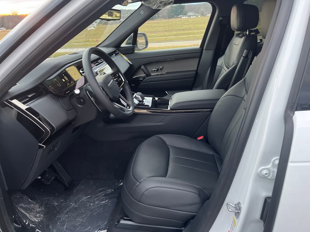 New 2026 Land Rover Range Rover Sport SE image 9