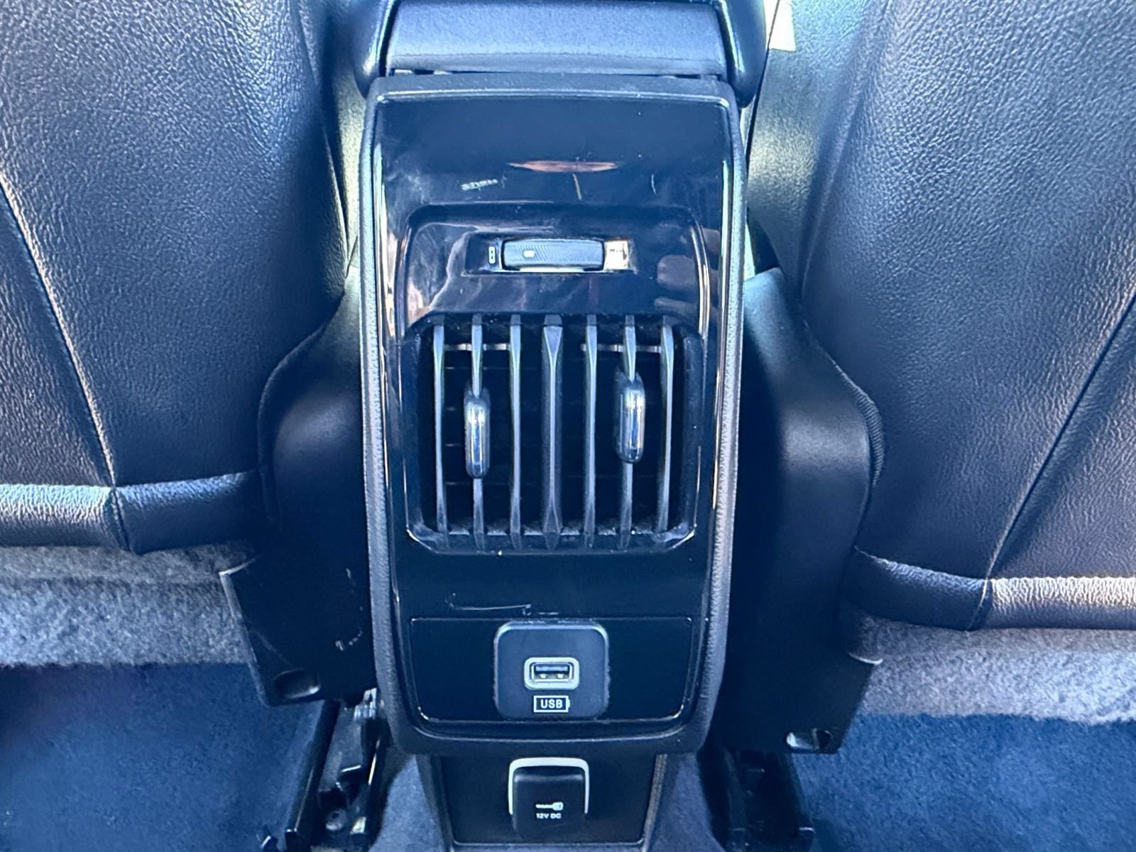 Used 2025 Jeep Compass Limited AWD/4WD image 22