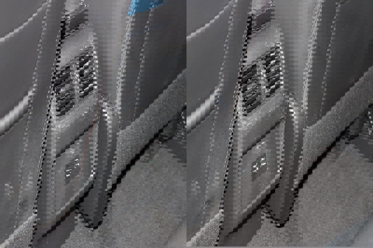 Used 2024 Nissan Rogue Platinum image 19