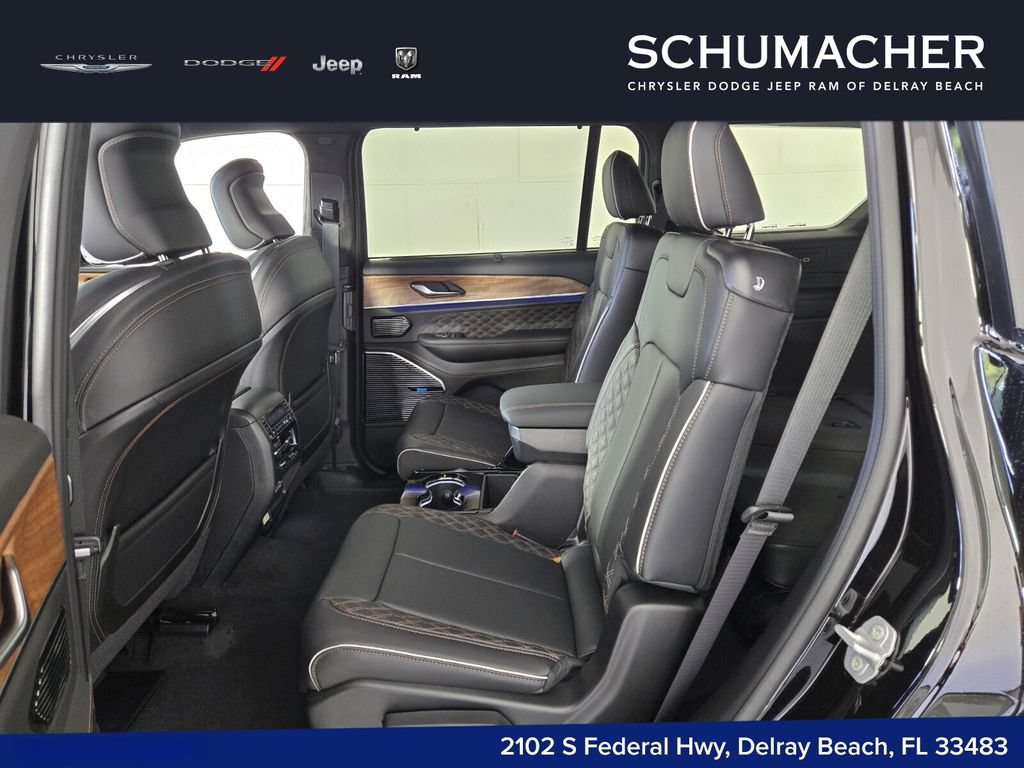 New 2025 Jeep Grand Cherokee L Summit AWD/4WD image 8