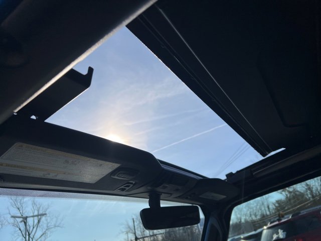 Used 2021 Jeep Wrangler Unlimited Rubicon 4xe w/ Steel Bumper Group image 39